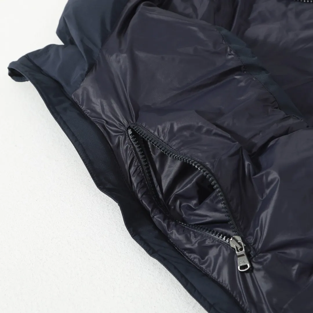 P490 #R51 Ralph Lauren winter new style for men and women, classic small logo waterproof pure down vest sleeveless official item number: RL14255 Full set of customized accessories, details determine success or failure.  - Accessories: Original hangtag, washed label + electroplated YK zipper logo, customized Laval Lauren zipper, full set of accessories - Same style for men and women. Color: Khaki, green, navy, black. Size: S M L